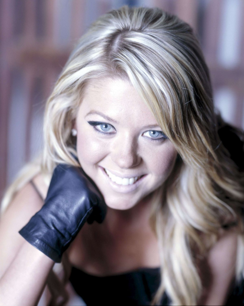 Tara Reid for Razor Magazine, 2000 23
