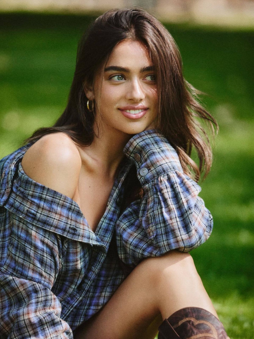 Taylor Nunez at a photoshoot, August 2025