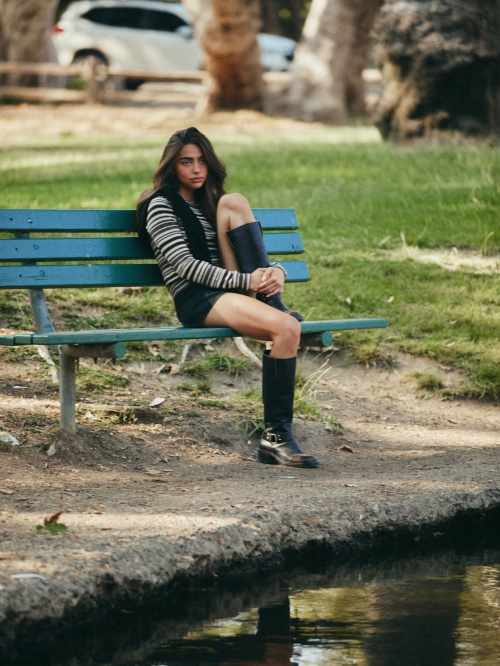 Taylor Nunez at a photoshoot, August 2025 13