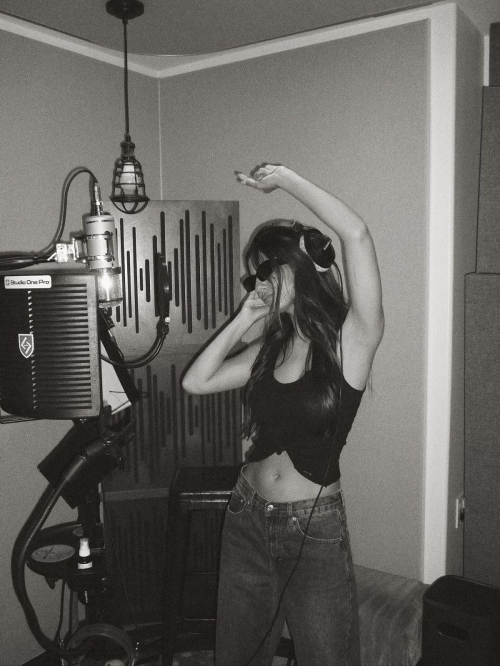 Victoria Justice Instagram Photos, September 2025 1