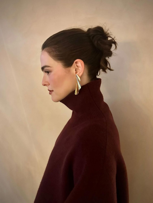 Zoey Deutch keeps it stylish in Instagram photos, September 2025 2