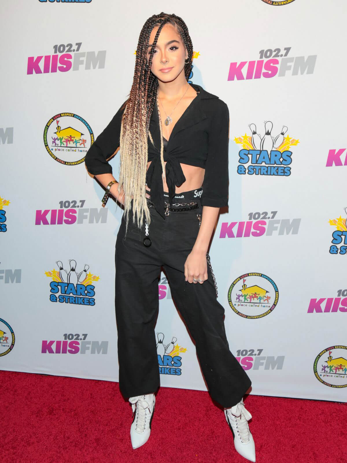 Sammi Sanchez Stills at 2018 Stars & Strikes Celebrity Bowling in Studio City 2018/03/22 Sammi Sanchez Stills at 2018 Stars & Strikes Celebrity Bowling in Studio City 2018/03/22