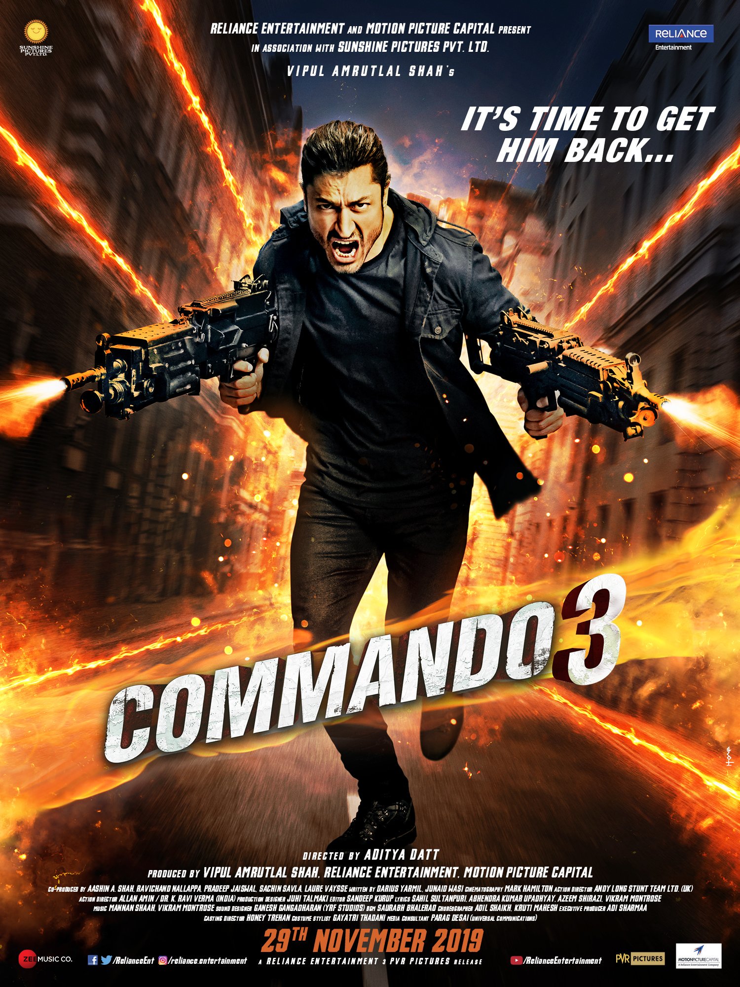 Vidyut Jammwal Film Commando 3: First look of action packed film Commando 3 released, Vidyut Jammwal will complete new mission 1 Vidyut Jammwal Film Commando 3: First look of action packed film Commando 3 released, Vidyut Jammwal will complete new mission 1