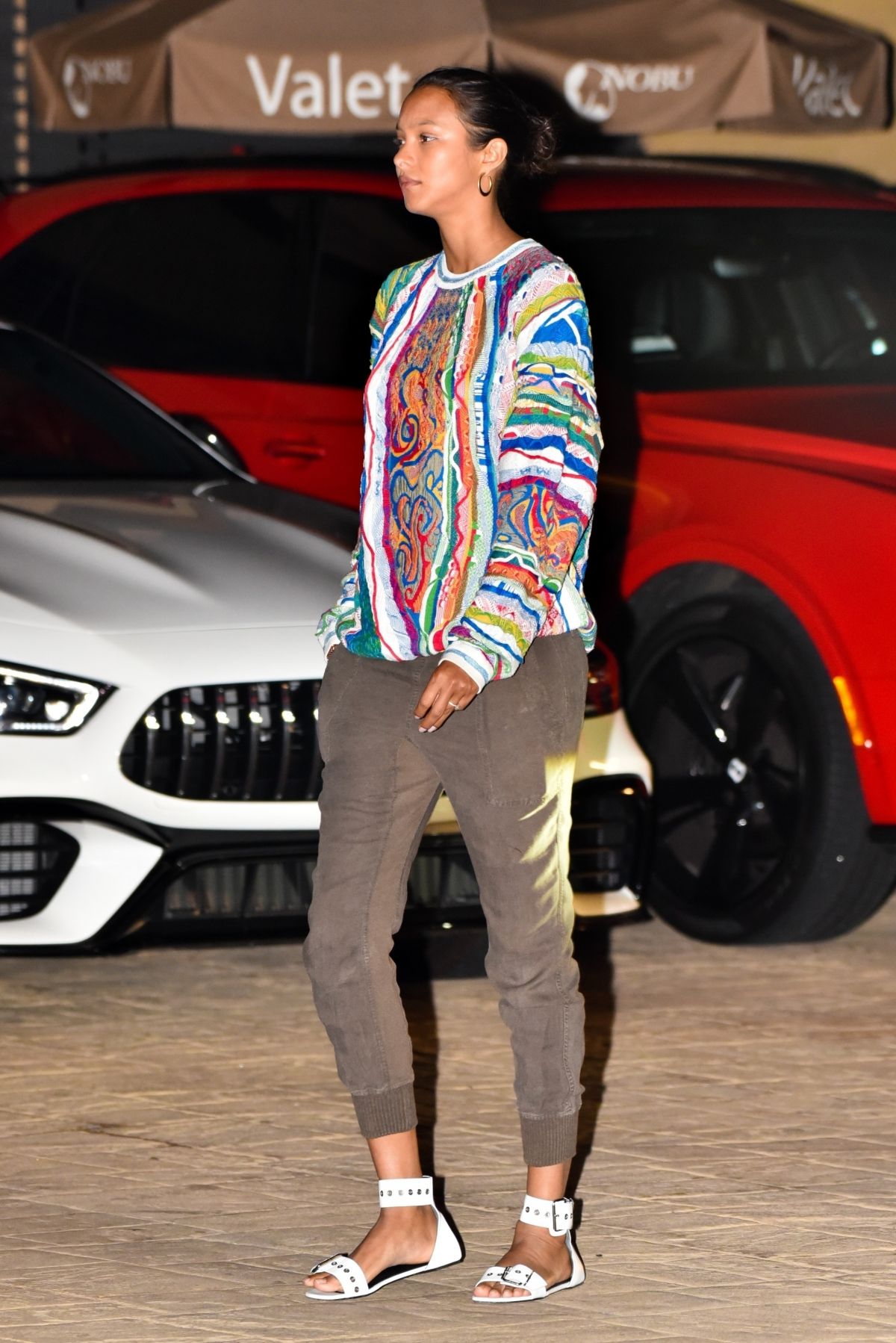 Lais Ribeiro Out for Dinner at Nobu in Malibu 2020/06/14 - Celebskart